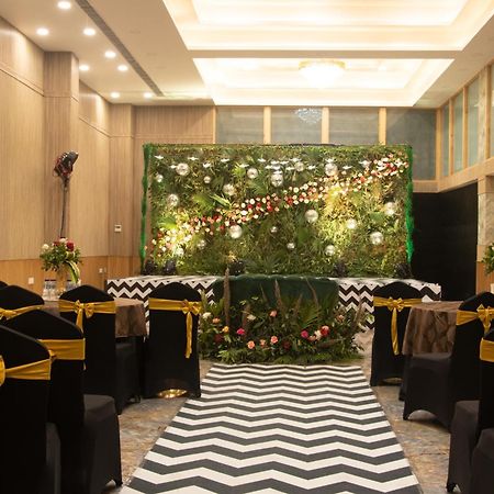 The Prominence Mussoorie Road Dehradun Hotel ภายนอก รูปภาพ