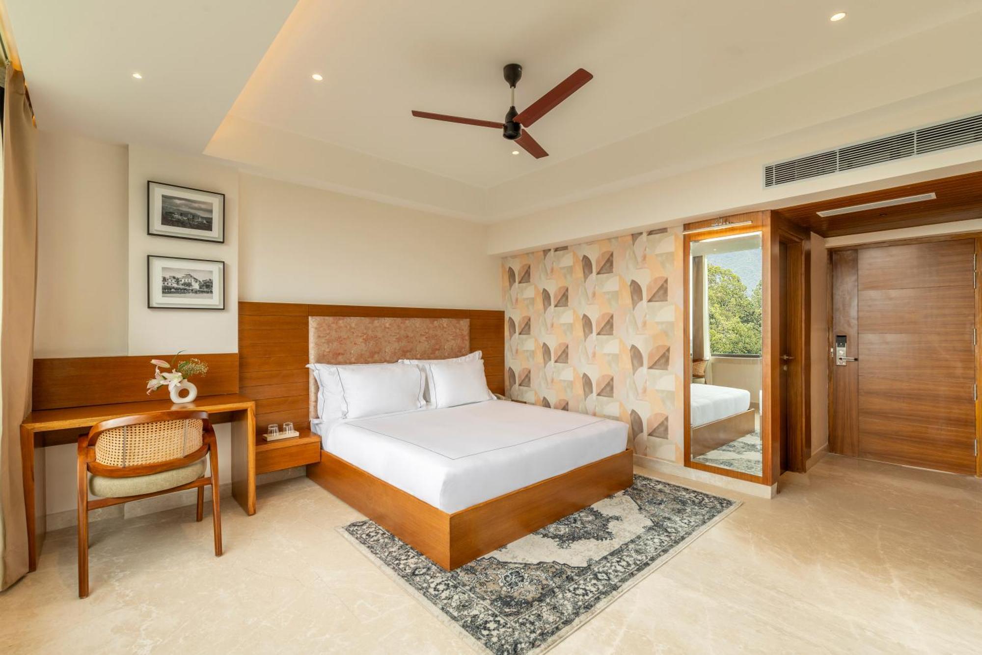 The Prominence Mussoorie Road Dehradun Hotel ภายนอก รูปภาพ