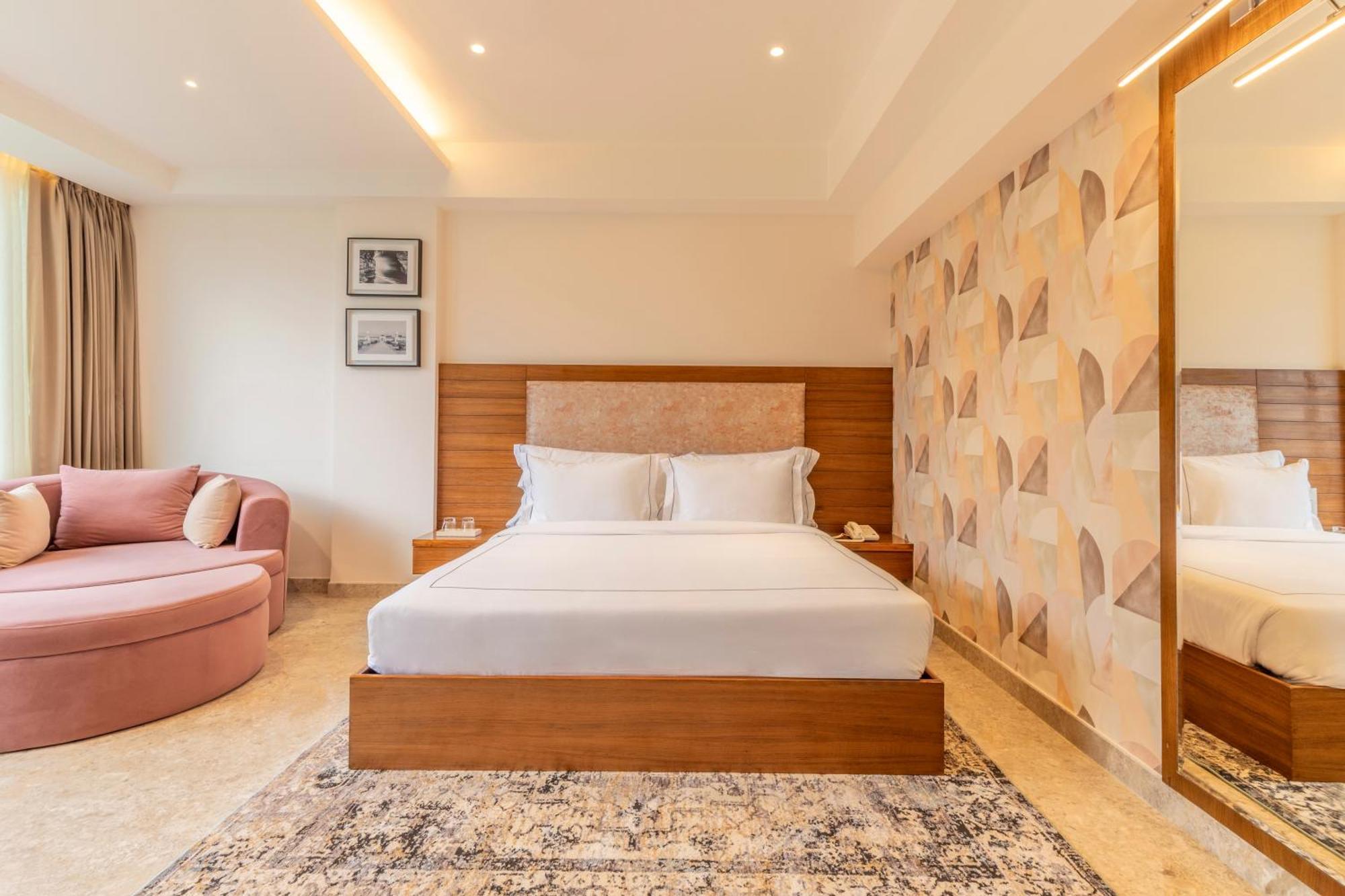 The Prominence Mussoorie Road Dehradun Hotel ภายนอก รูปภาพ